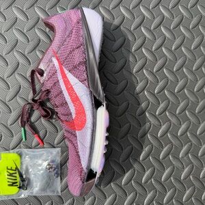 Men’s IB4202-600 Nike Victory 2 "Faith Kipyegon" Track & Field Distance Spikes